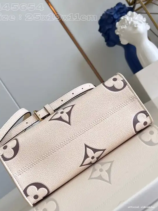 Official oldcobbler VUITTON ONTHEGO PM LOUIS 0514